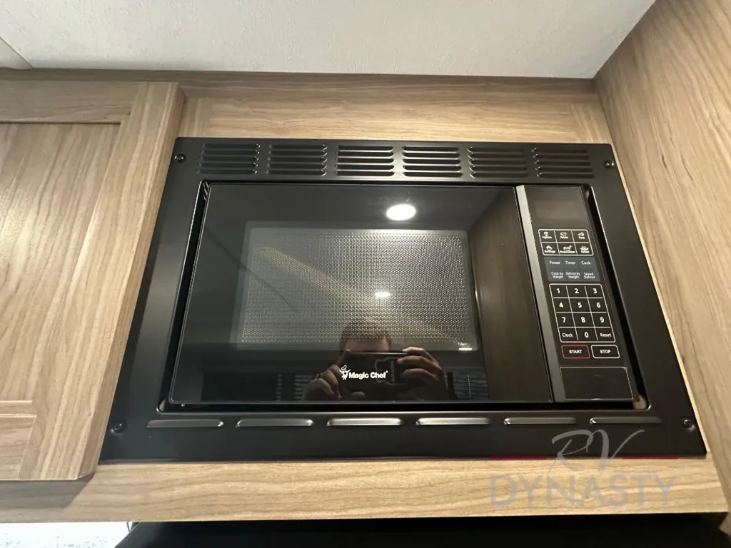2025 Coachmen Freedom Express Select 31SE, Photos photo 20