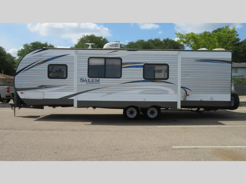 2018 Forest River Cherokee Arctic Wolf 315TBH8, Photos photo 4