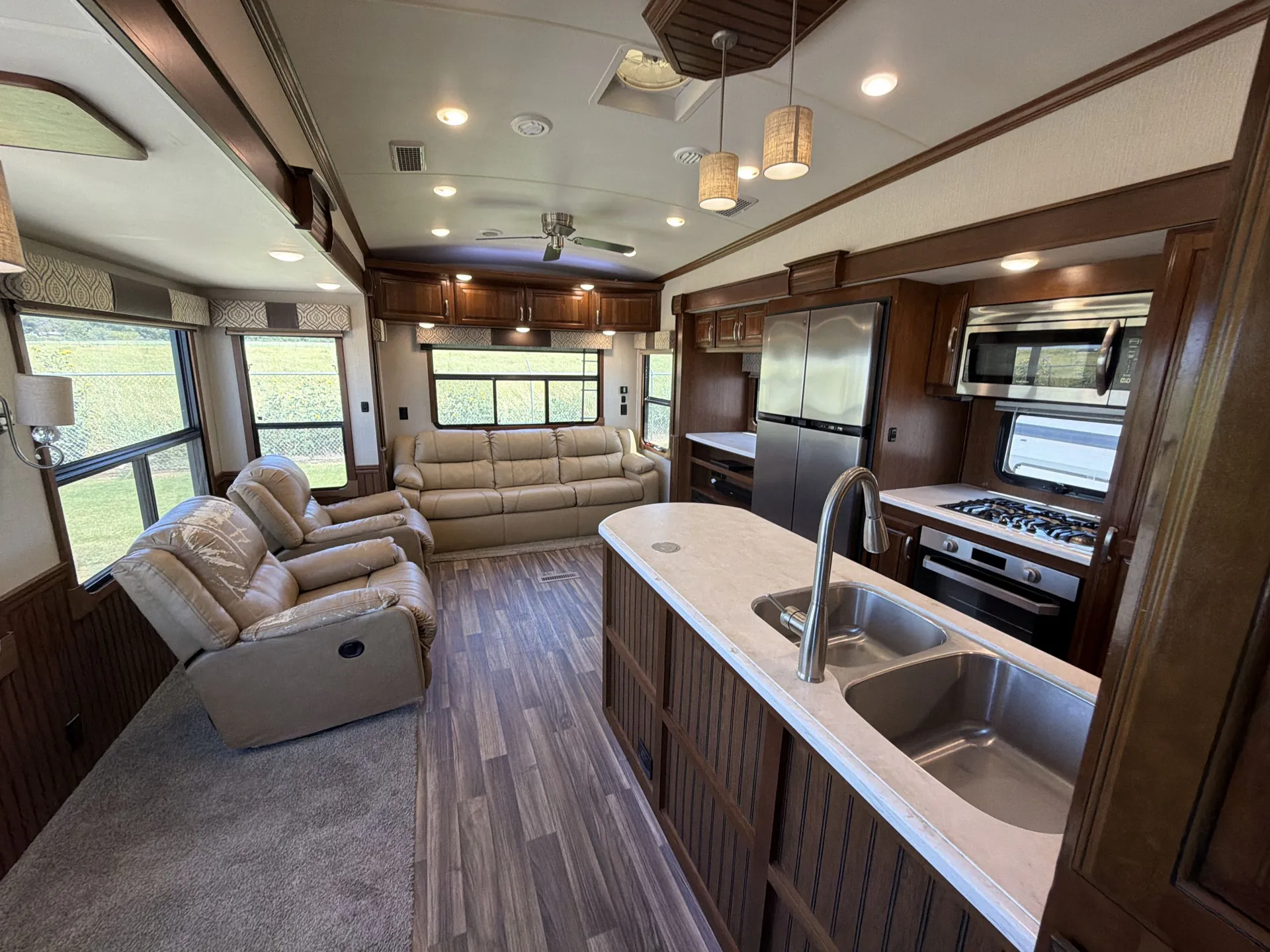 2018 Forest River Cardinal Luxury 3250RLX — living area main