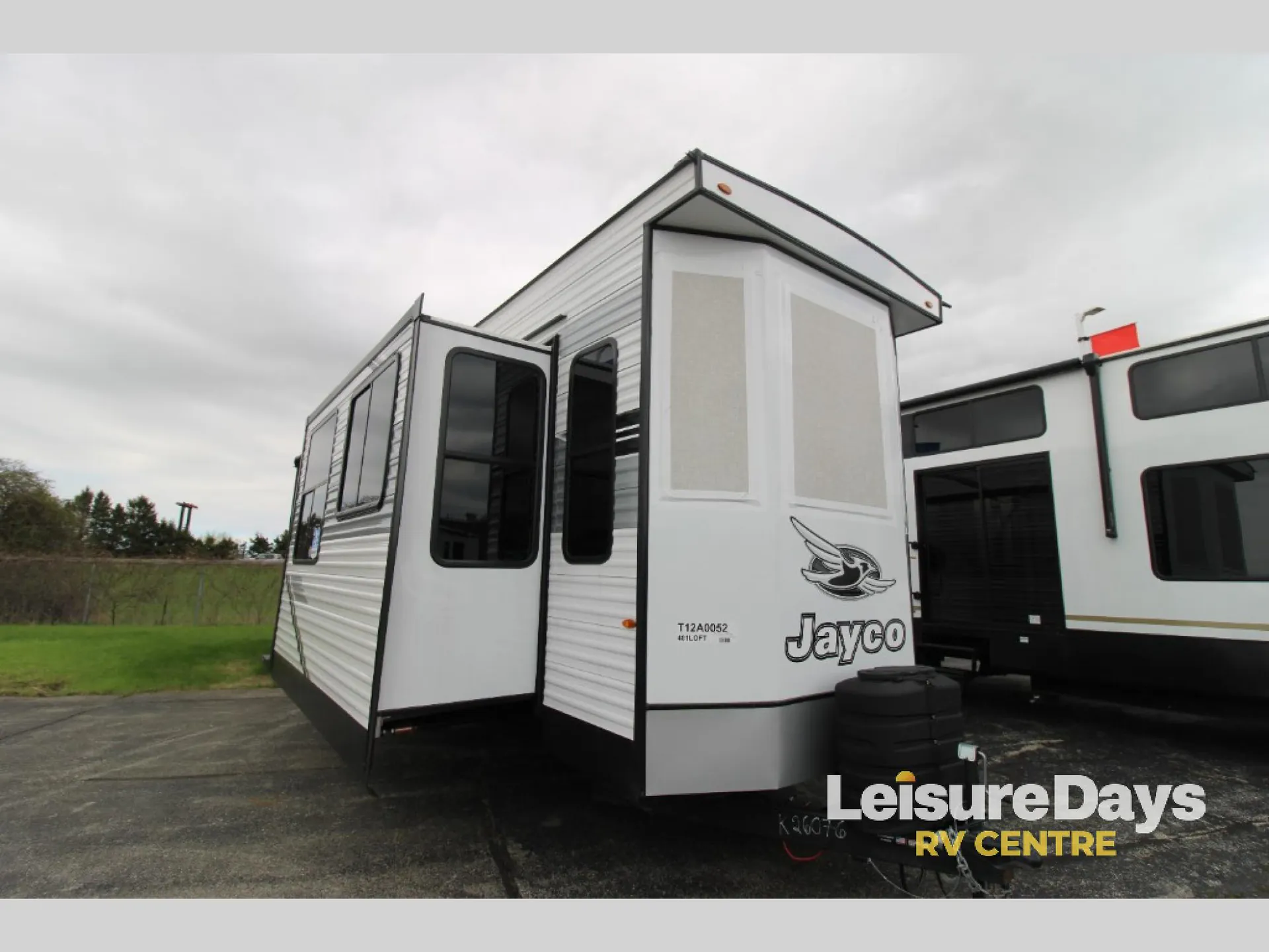 2026 Jayco Jay Flight Bungalow 401LOFT DS - Photo 2