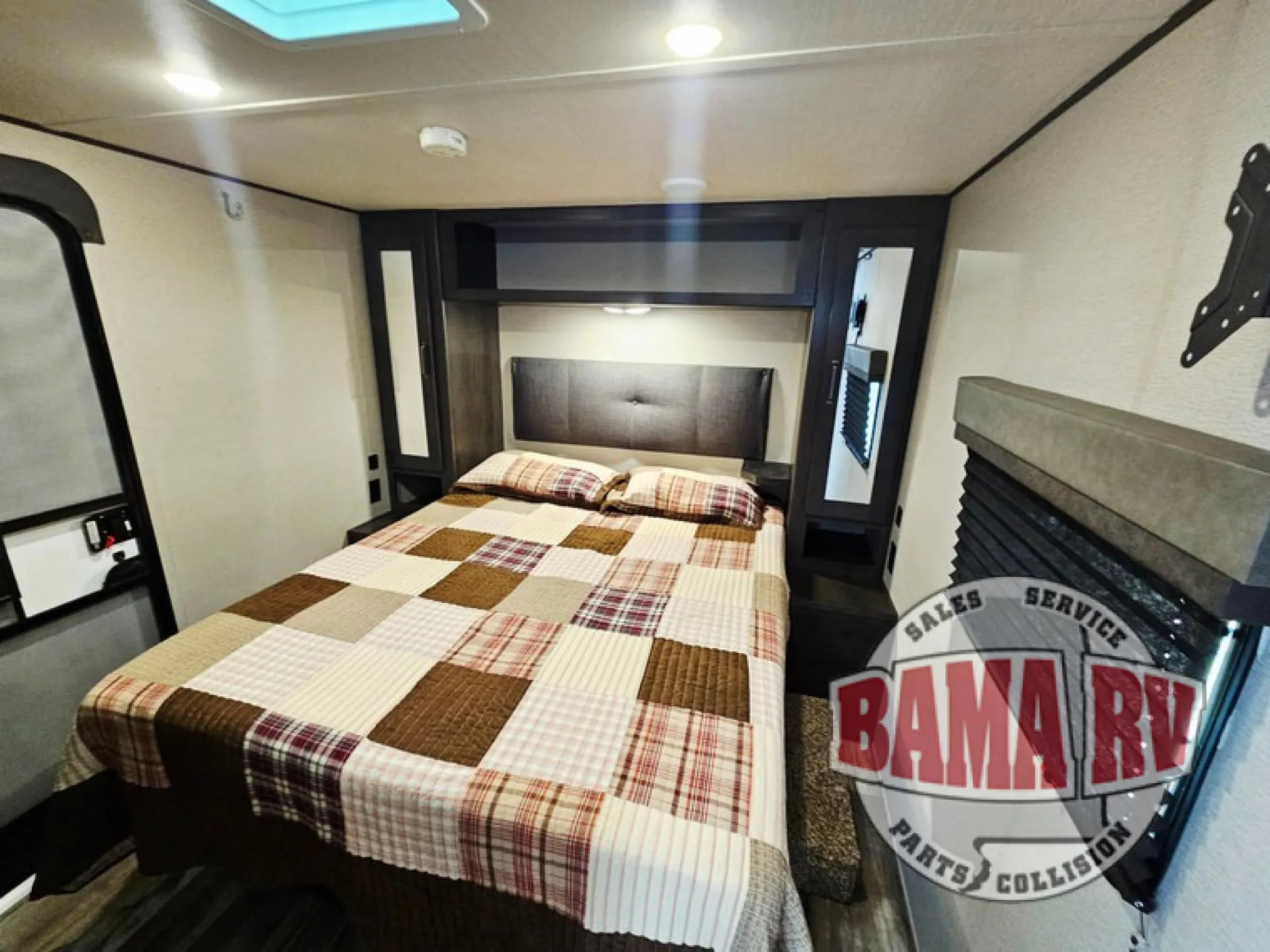 2022 Grand Design Transcend Xplor 255FK - Photo 4