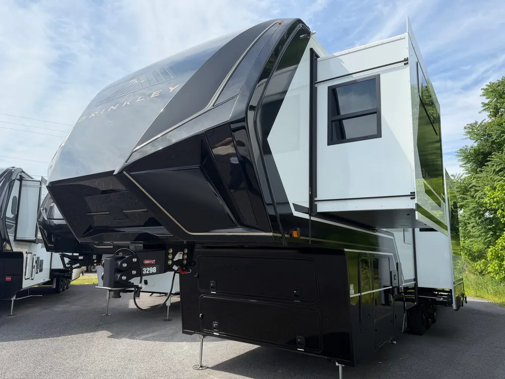2026 Brinkley Model G 3520, Photos photo 2