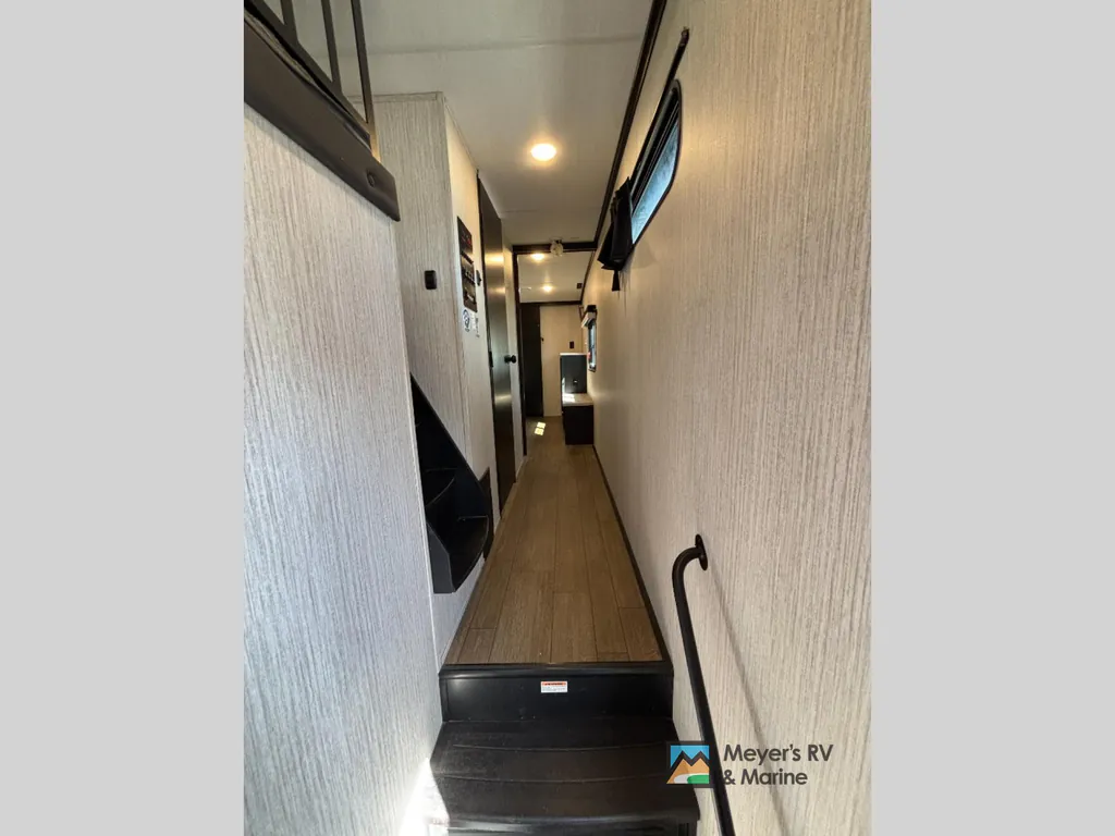 2022 Forest River Wildcat 369MBL, Photos photo 23