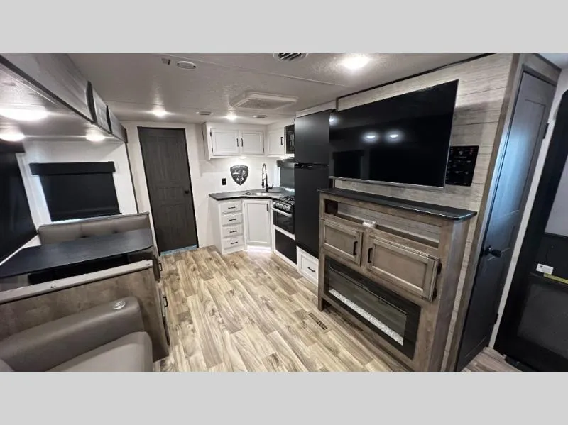 2025 Venture RV Stratus 261VRB - Photo 2