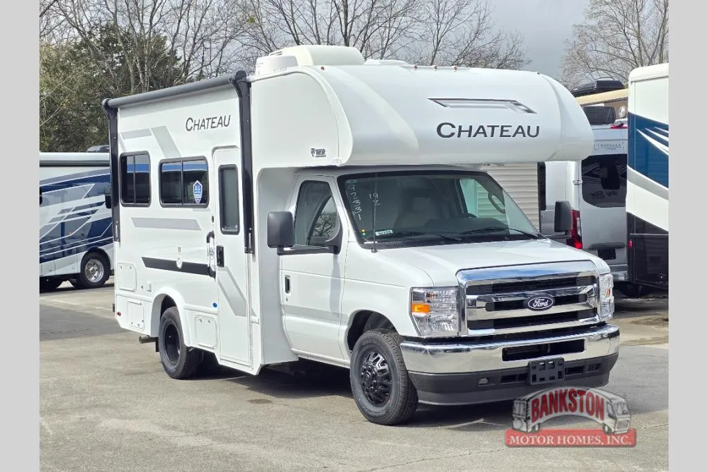 2026 Thor Motor Coach Chateau 19Z - Photo 2