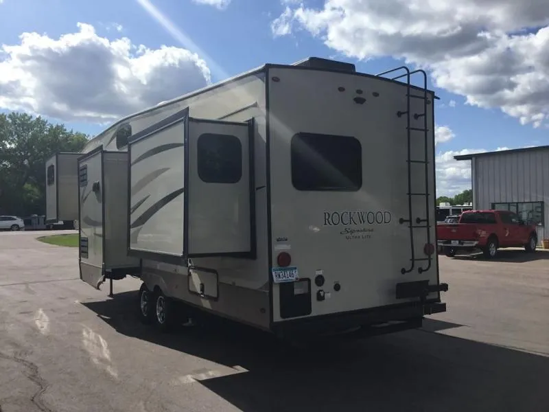 2019 Forest River RV Rockwood Signature Ultra Lite 8297S - Photo 3