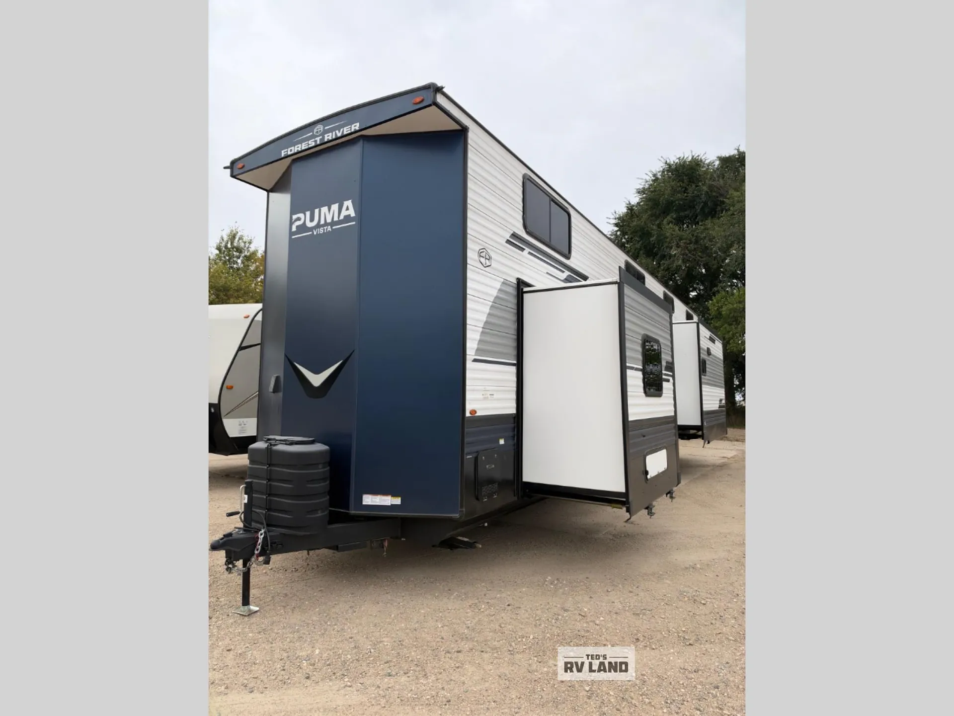 2026 Forest River Puma Vista 401RLFT - Photo 3