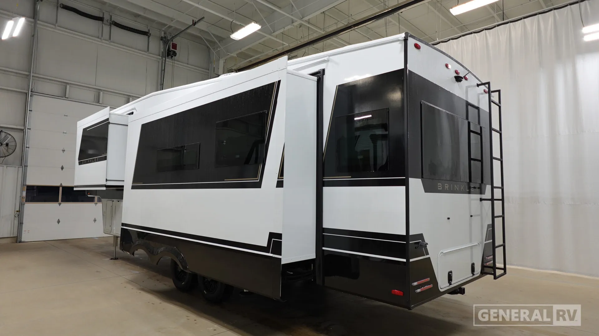 2026 Brinkley Model Z 2900 - Photo 4