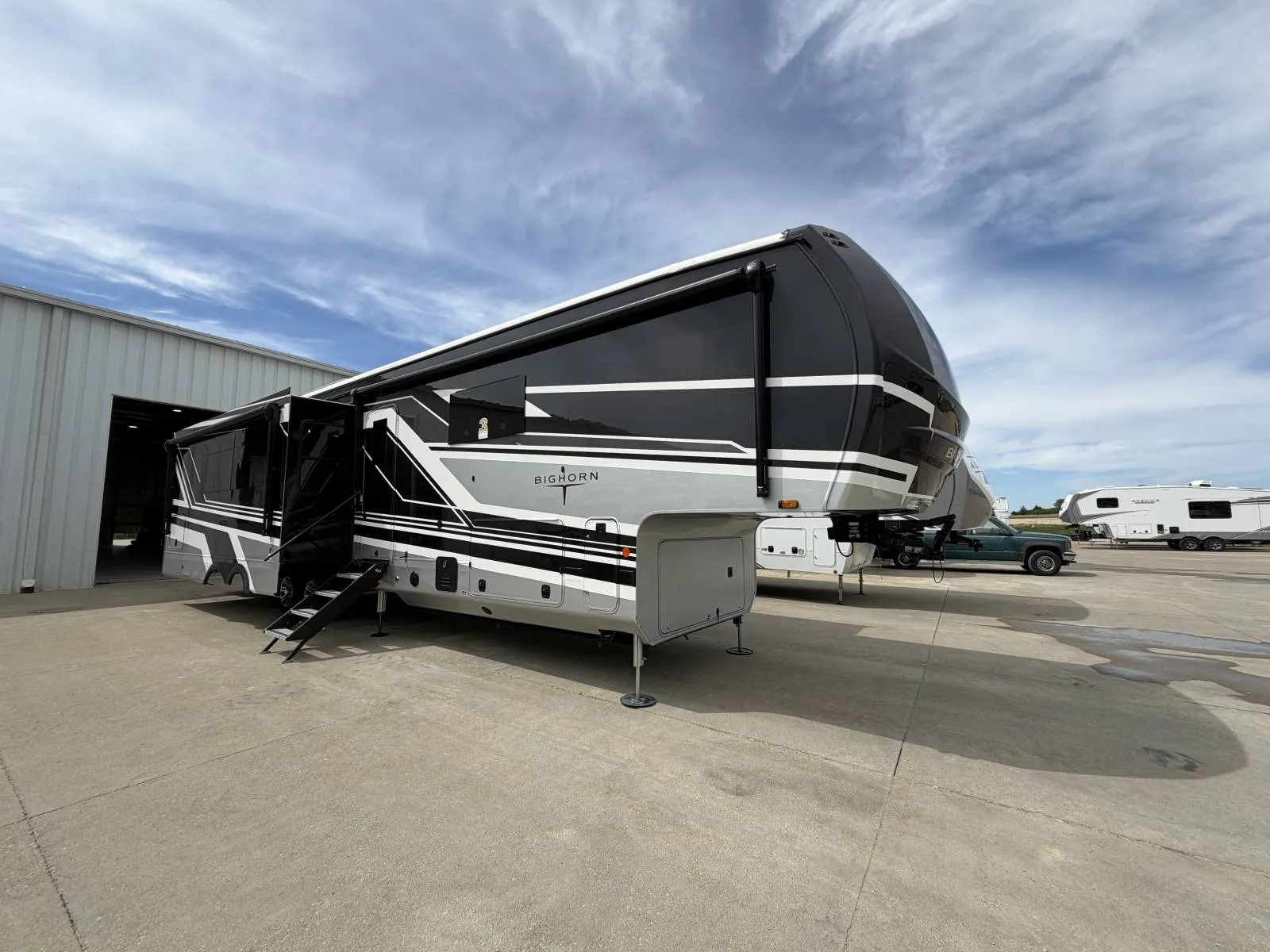 2026 Heartland Bighorn 39RK - Photo 2