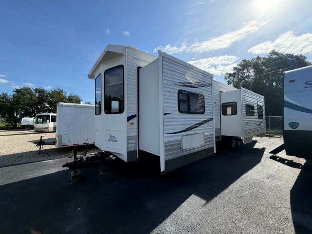 2010 Jayco Jay Flight Bungalow 40BHS - Main photo