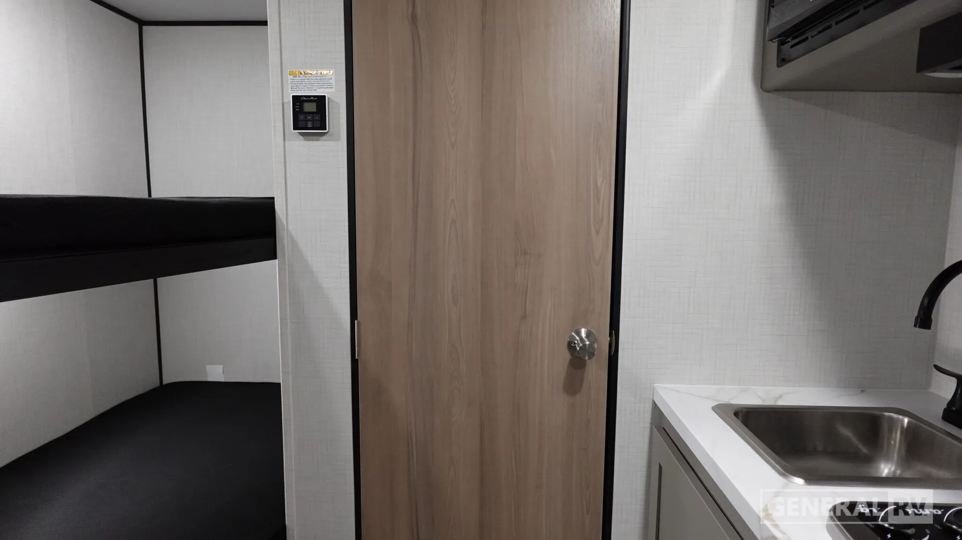 2026 Keystone Hideout Mini 123BB - Photo 3