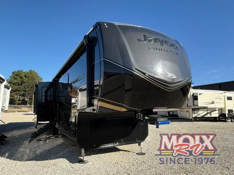 2026 Jayco Pinnacle 38FBRK - Photo 2