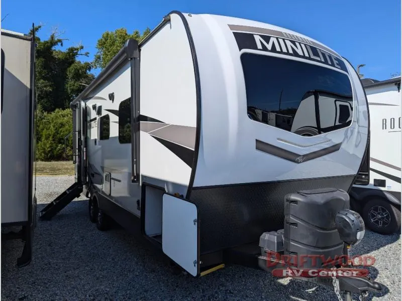 2023 Forest River Rockwood Mini Lite 2511S - Photo 2