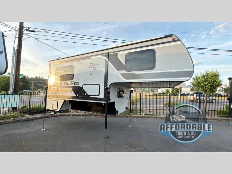 2026 Northwood Arctic Fox Camper 1140 - Photo 2