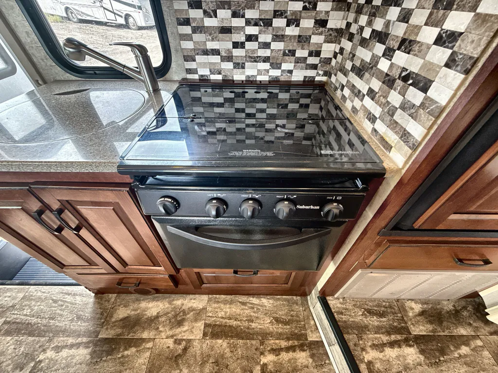 2016 Forest River Forester 2291S, Photos photo 10