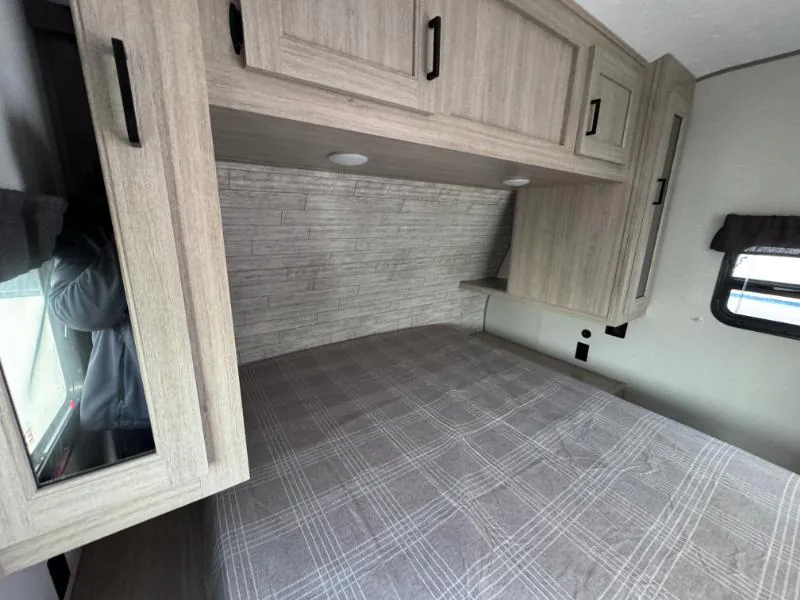 2026 Coachmen Catalina Legacy Edition 273DBHCK, Photos photo 29