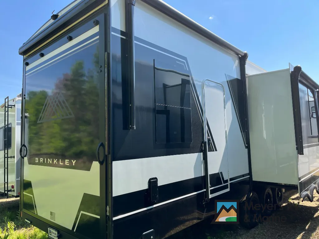 2026 Brinkley Model G 3520, Photos photo 5