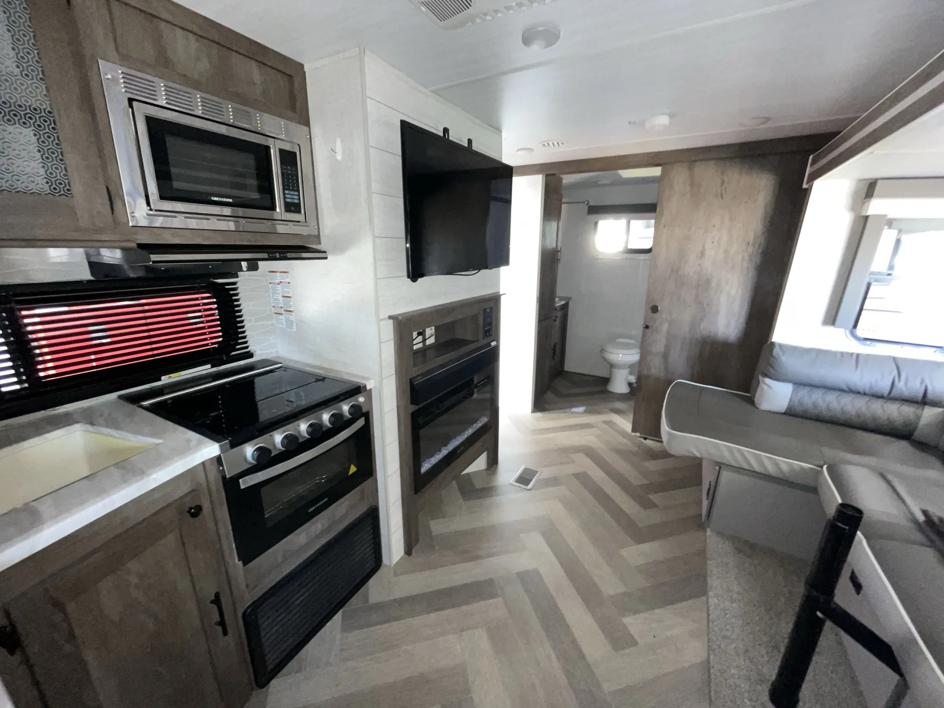 2021 Forest River Wildwood 22RBS — living area main