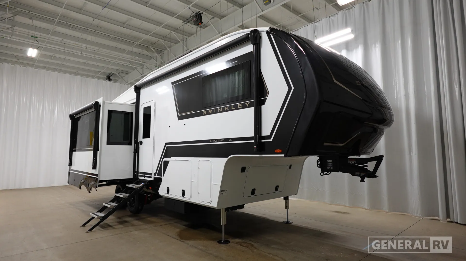 2027 Brinkley Model Z 2700 - Photo 2