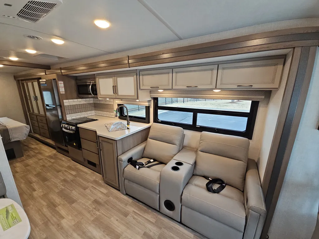 2026 Thor Motor Coach Windsport 29L, Photos photo 13