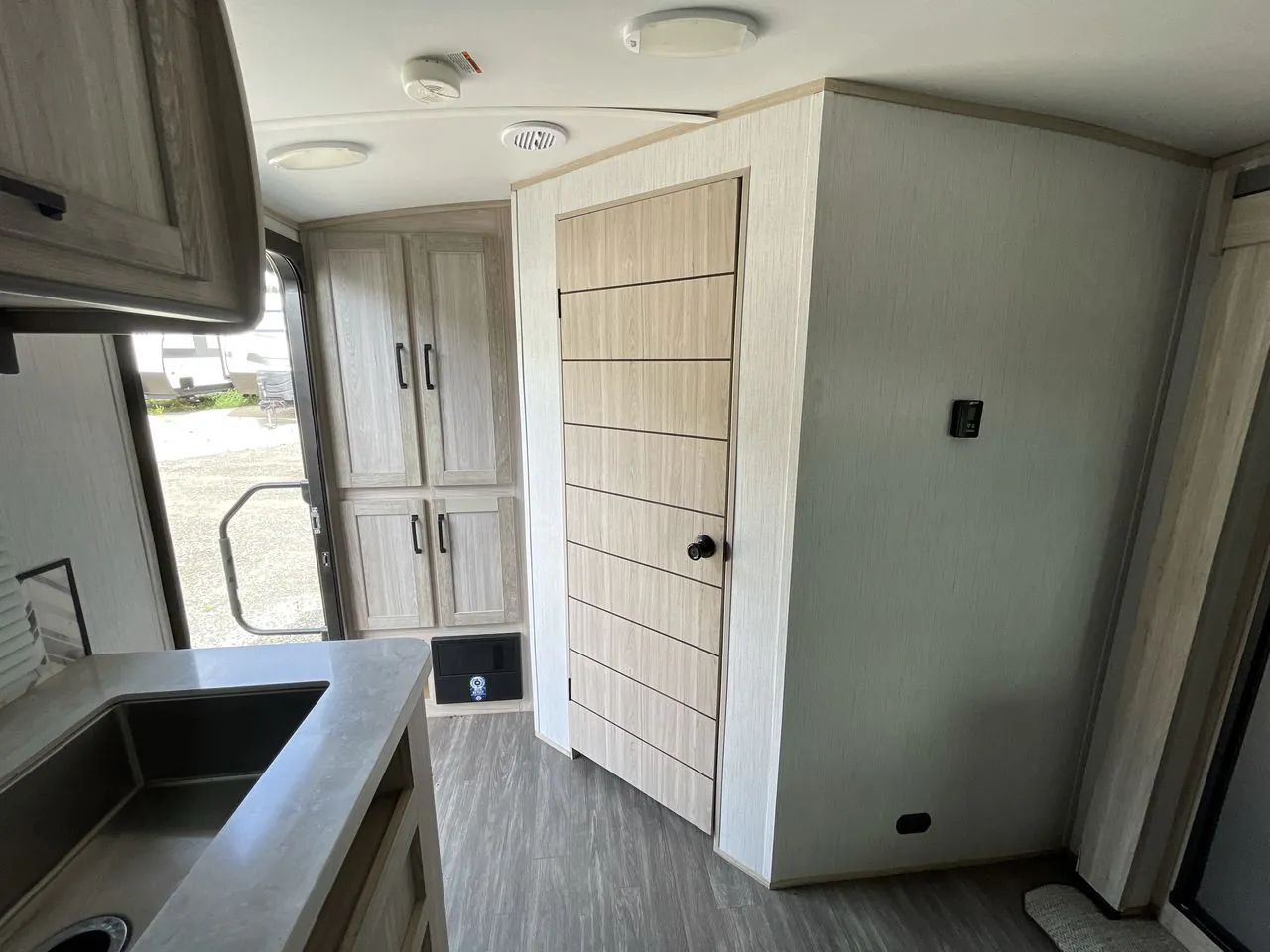2022 Cruiser RV Twilight Signature TWS 2100 - Photo 3