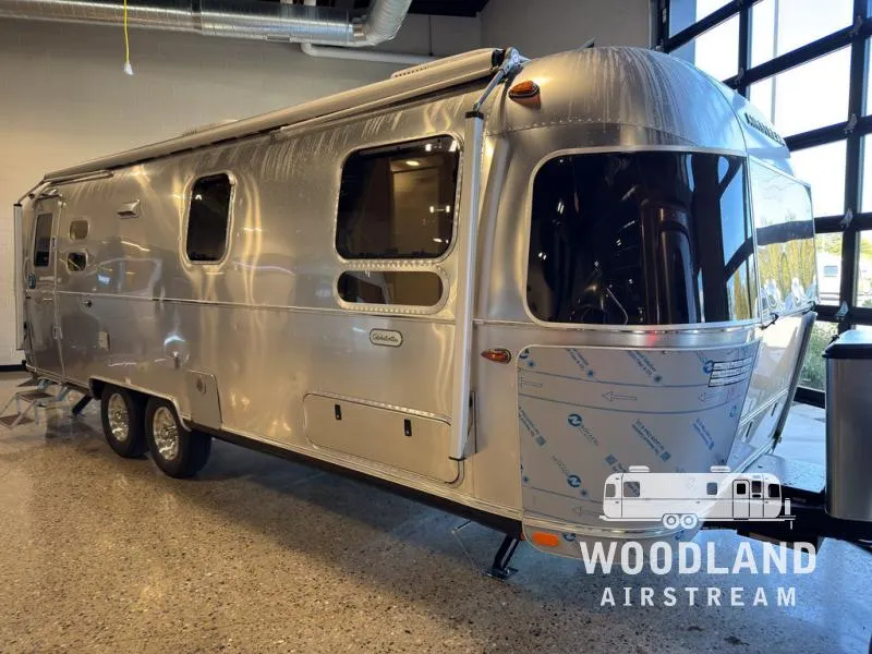 2026 Airstream Globetrotter 27FB - Photo 2