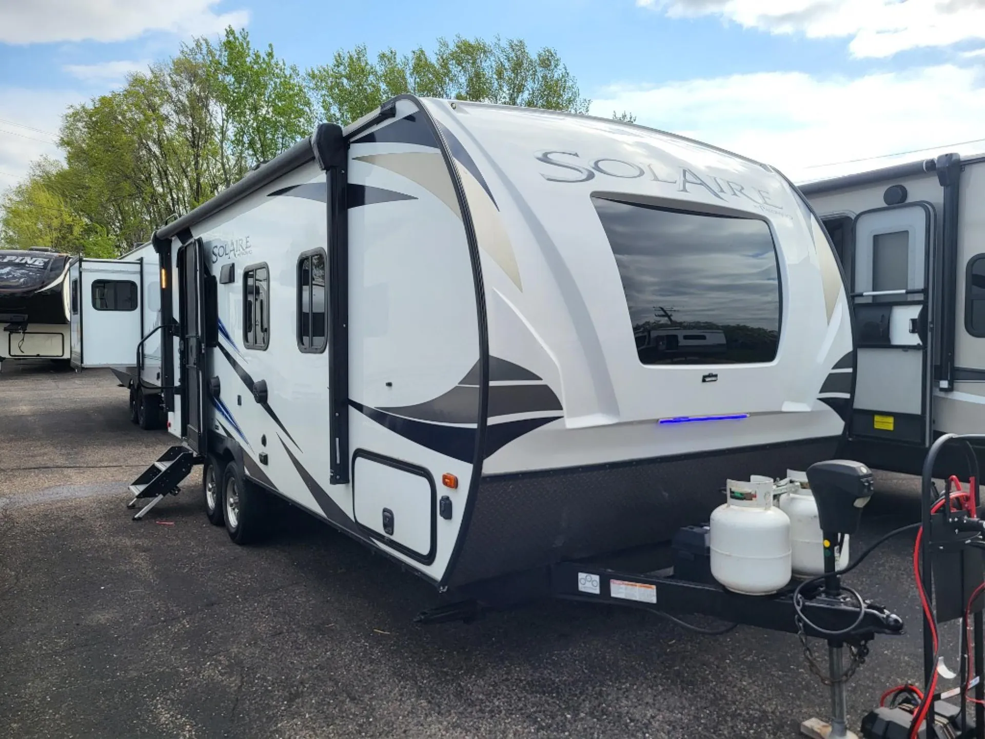 2021 Palomino Solaire 205 SS - Photo 2