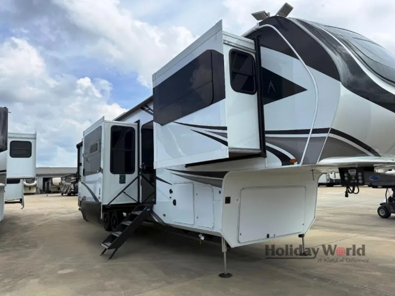 2026 Grand Design Solitude 380FL - Photo 2