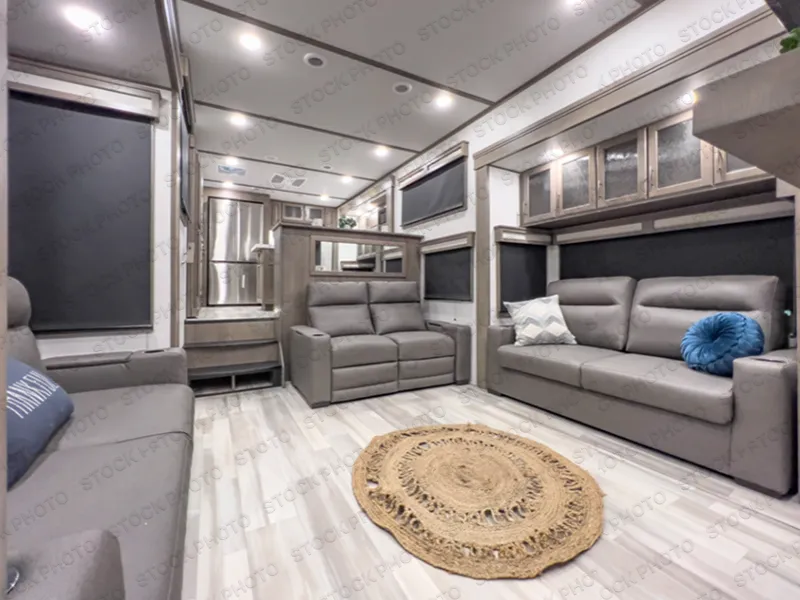 2023 Grand Design Solitude 390RK - Photo 4