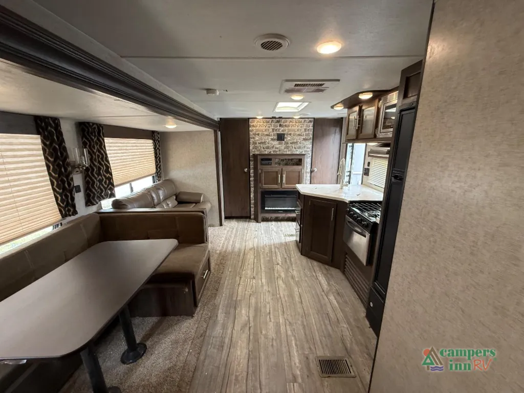 2018 Forest River Cherokee 284RJ, Photos photo 22