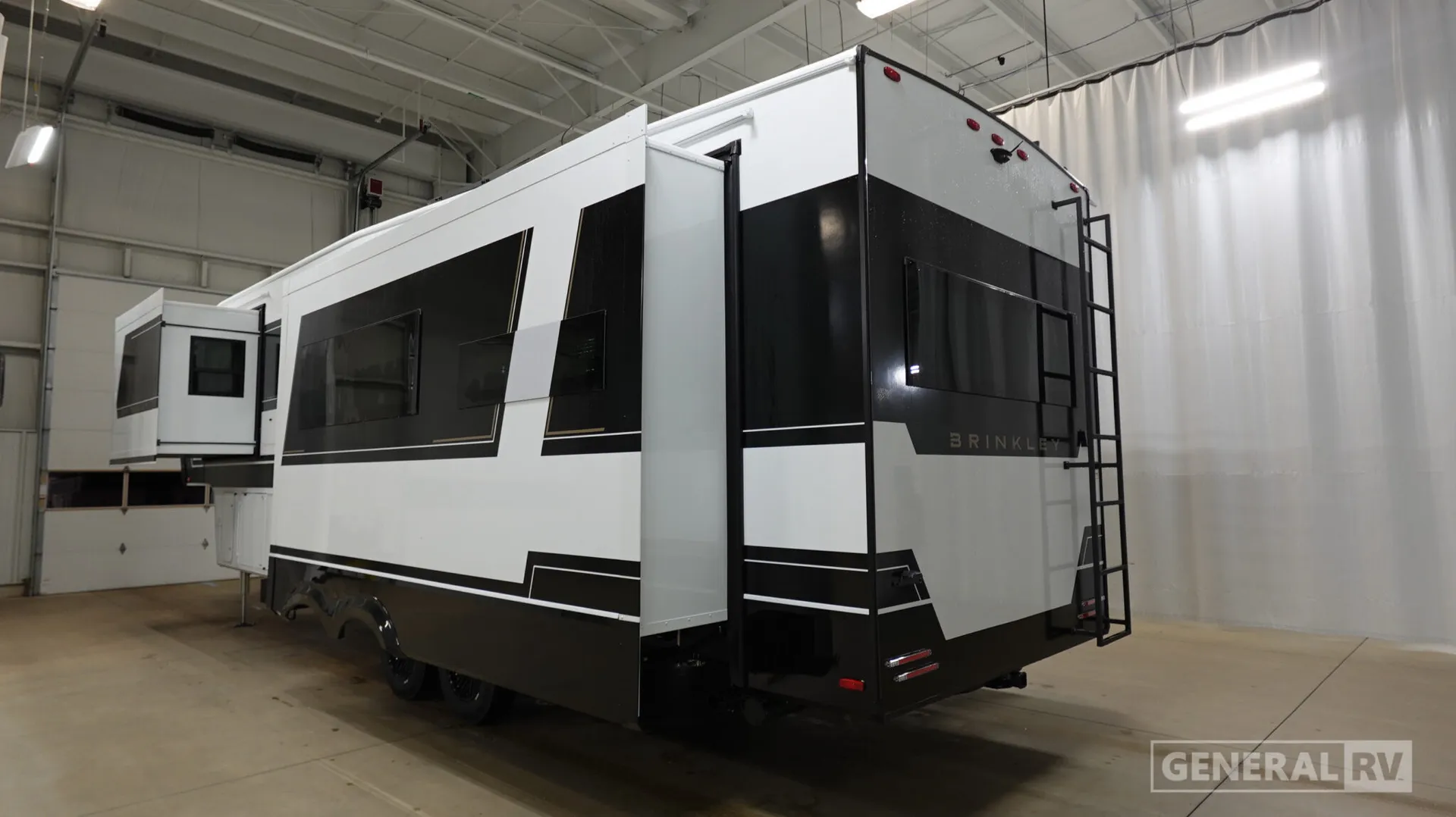 2026 Brinkley Model Z 3200 - Photo 4