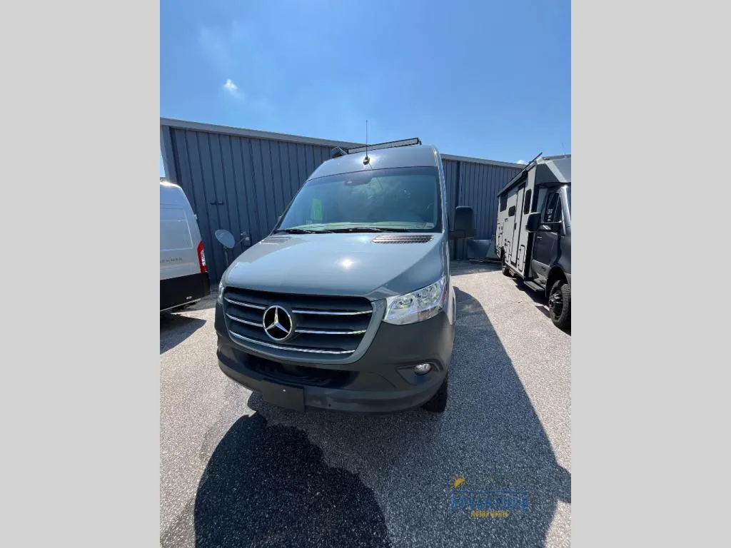 2025 Thor Motor Coach Tranquility 19R - Photo 3