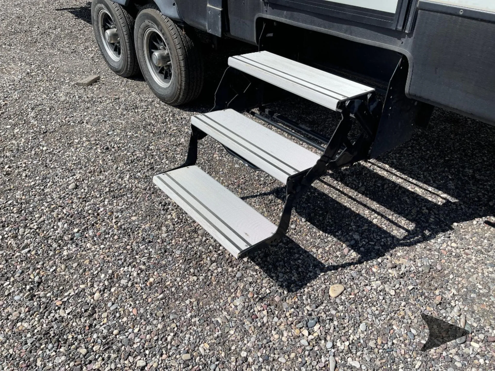 2019 Keystone Springdale 302FWRK - Photo 3