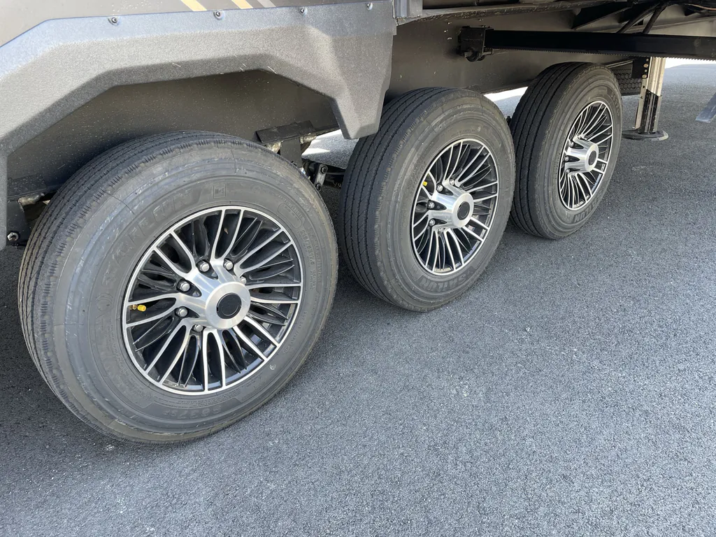 2026 Keystone Raptor 433, Photos photo 24