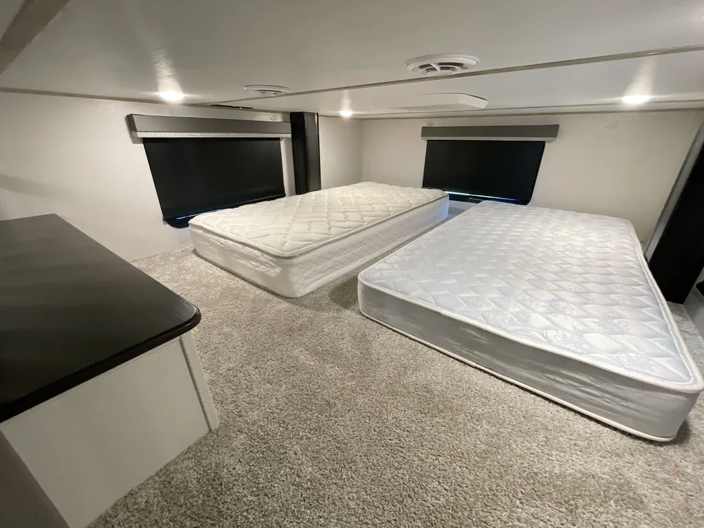2023 Keystone Avalanche 390DS, Photos photo 28