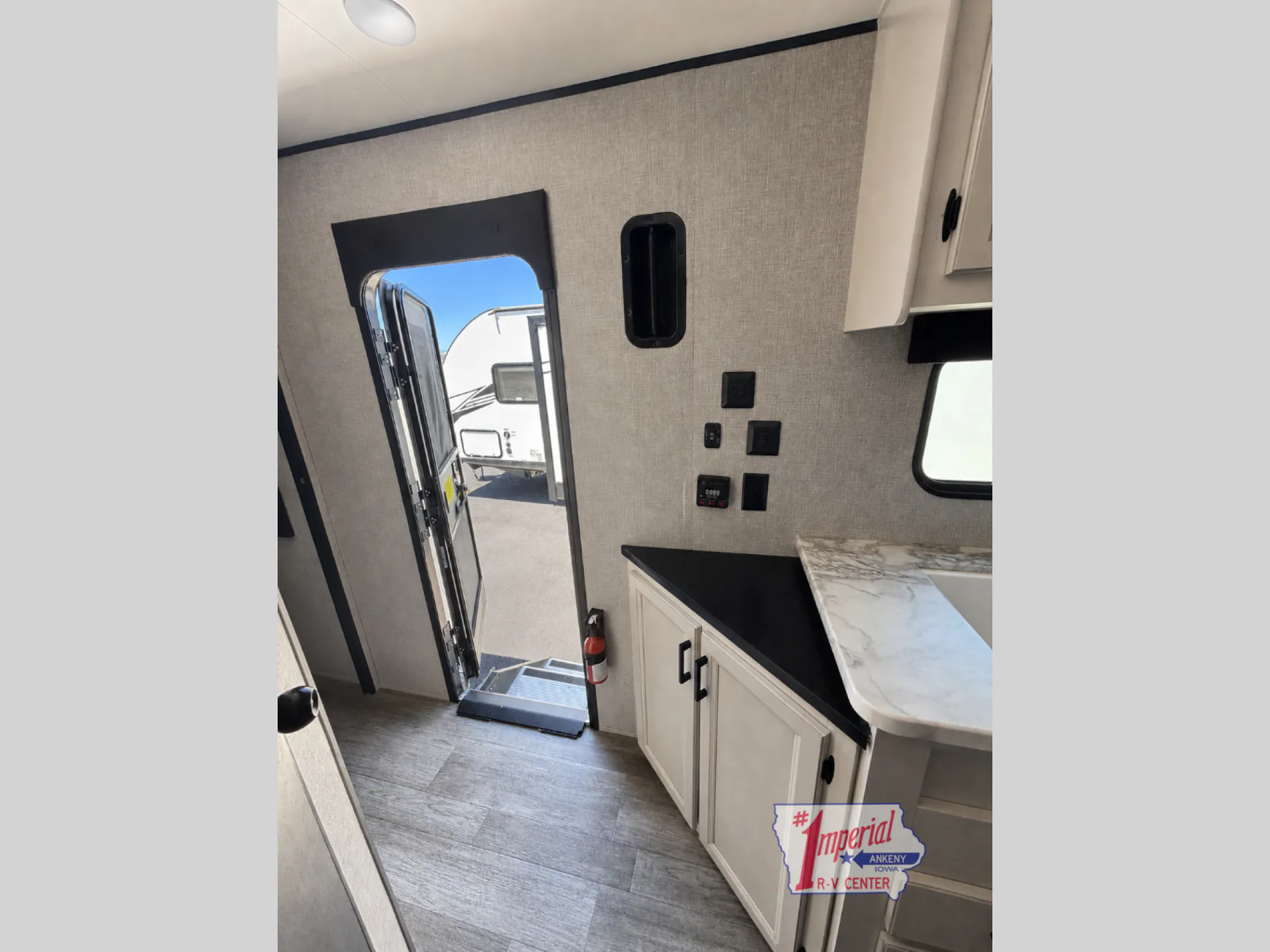 2022 Jayco Jay Flight SLX 8 236TH - Photo 3