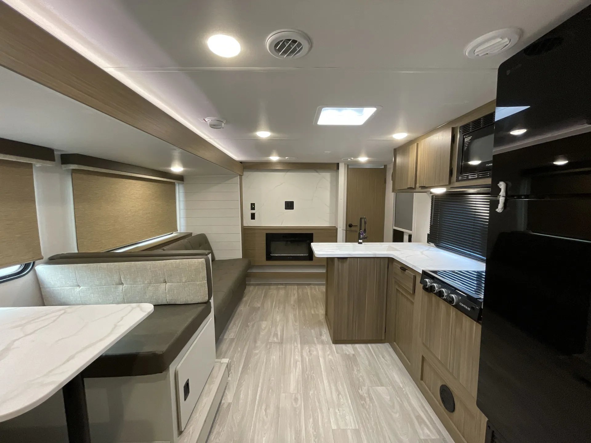 2027 Forest River Wildwood X-Lite 263BHXL — living area main