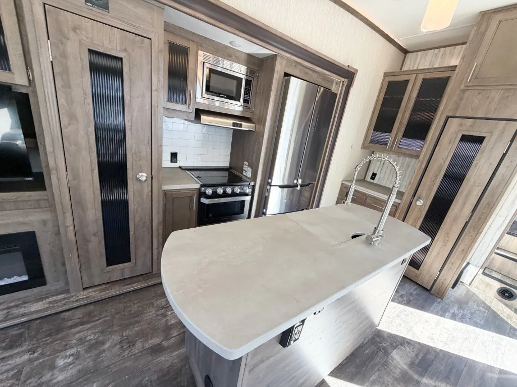 2019 Forest River Sabre 32DPT, Photos photo 23