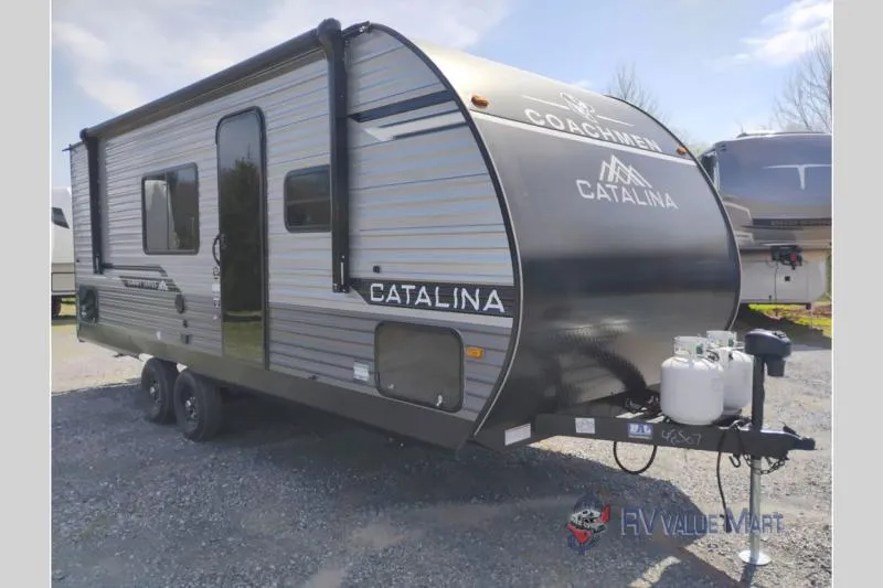 2026 Coachmen Catalina Summit Series 8 211BH - Photo 2