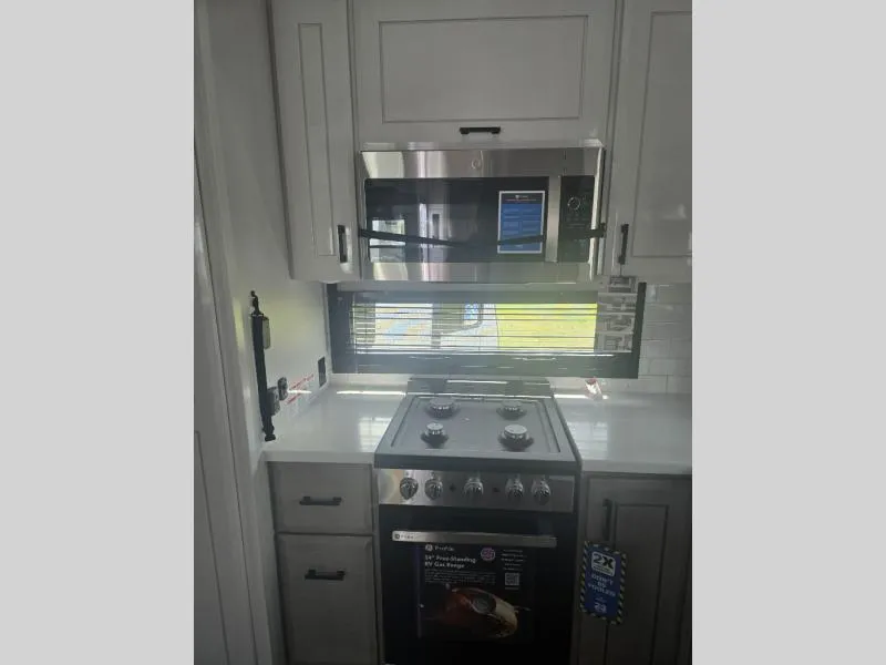 2026 Jayco Pinnacle 38FBRK - Photo 4
