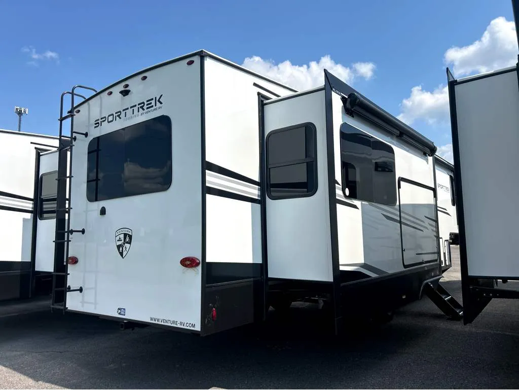 2026 Venture RV SportTrek 5 Touring Edition STTF353VRK - Photo 4
