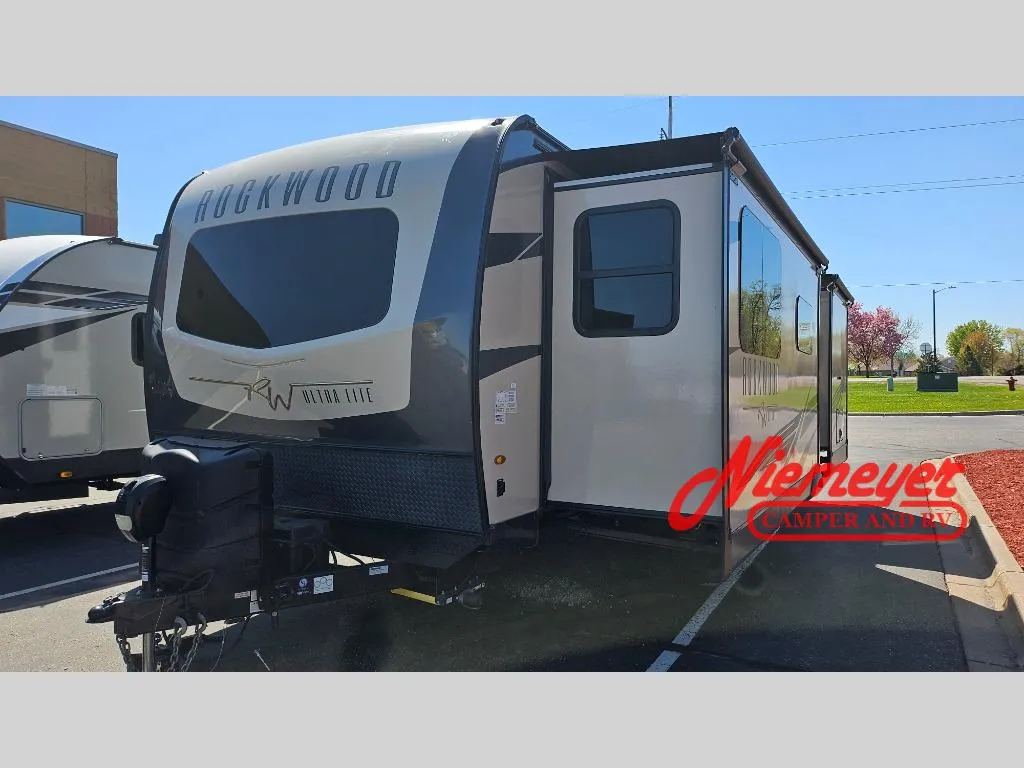 2022 Forest River Rockwood Ultra Lite 2608BS - Photo 2