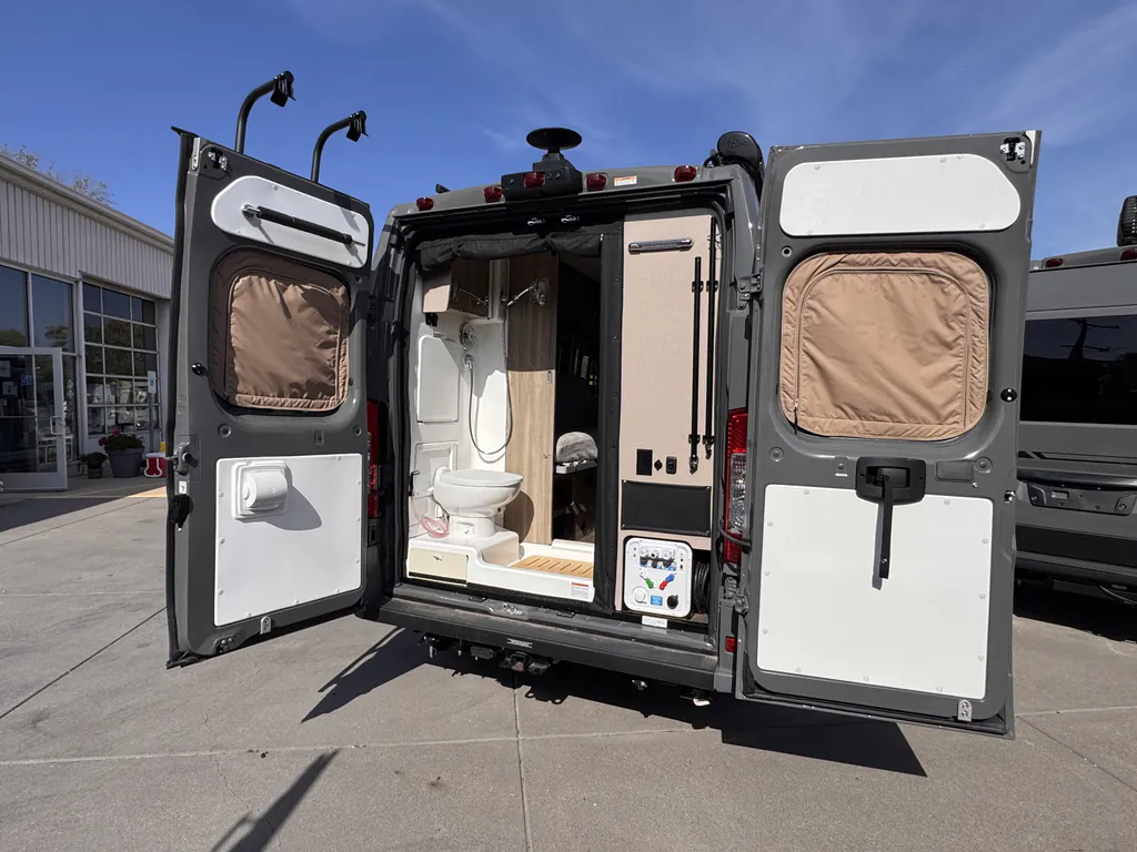 2024 Winnebago Travato 59KL, Photos photo 9