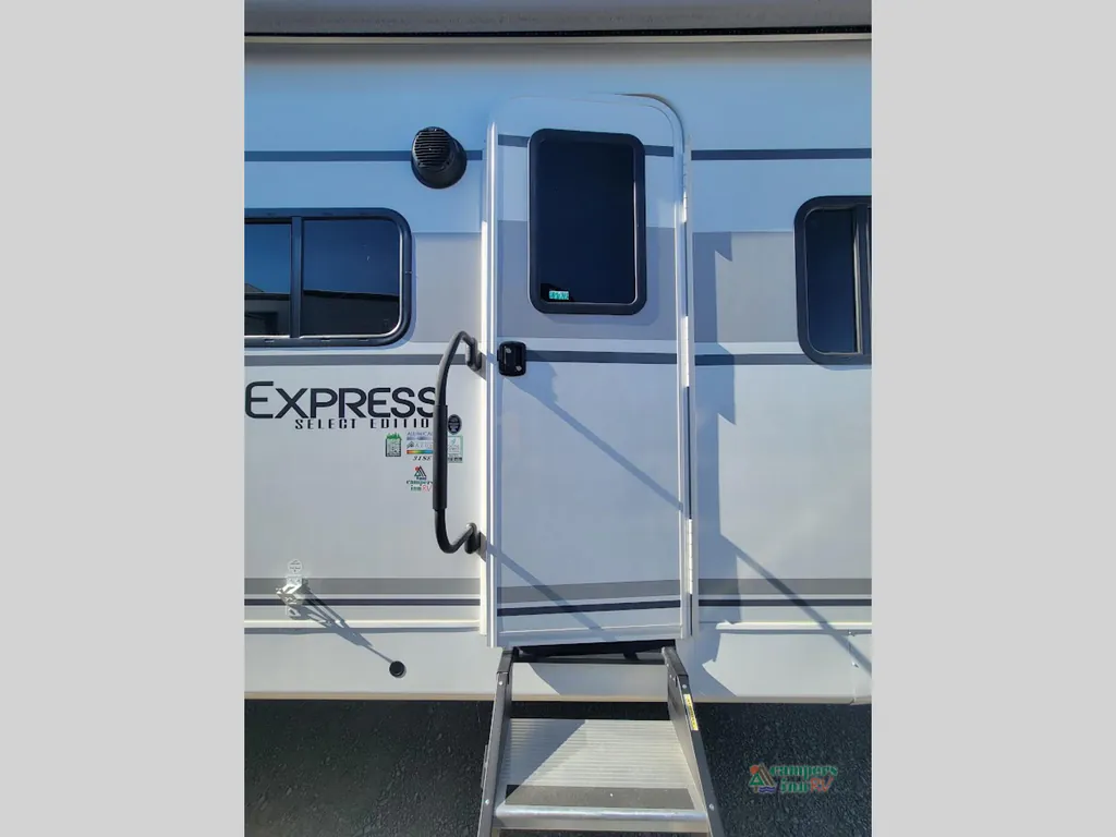 2026 Coachmen Freedom Express Select 31SE, Photos photo 24