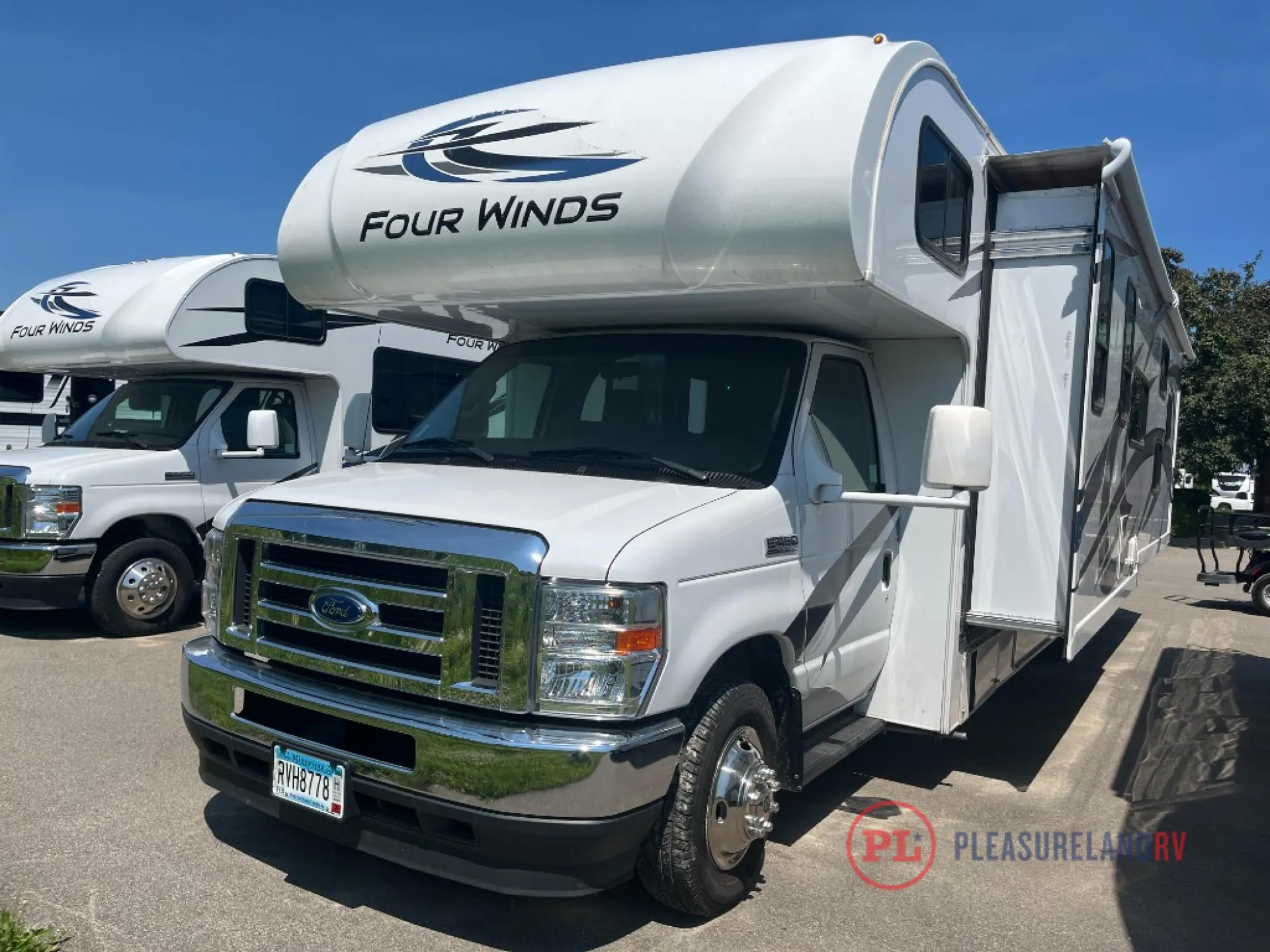 2023 Thor Motor Coach Four Winds 31EV - Photo 3