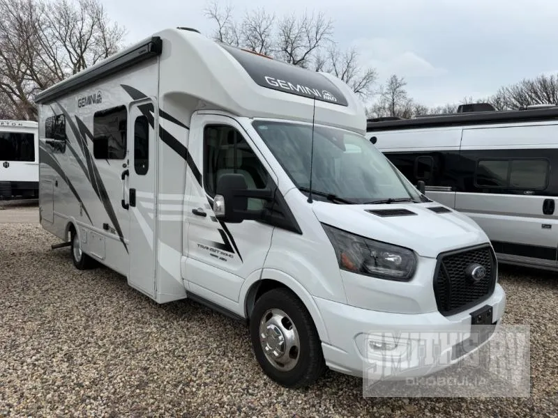 2024 Thor Motor Coach Gemini 24KB - Photo 2
