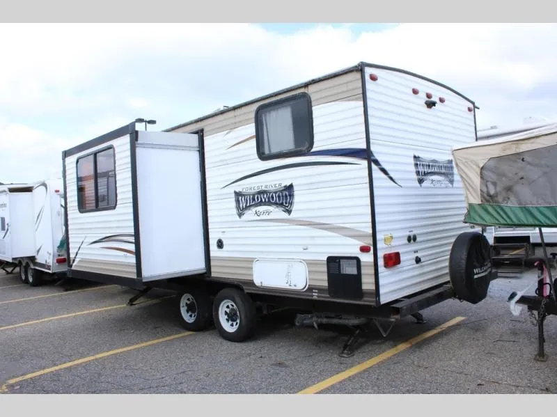 2017 Forest River Wildwood X-Lite 230BHXL - Photo 4