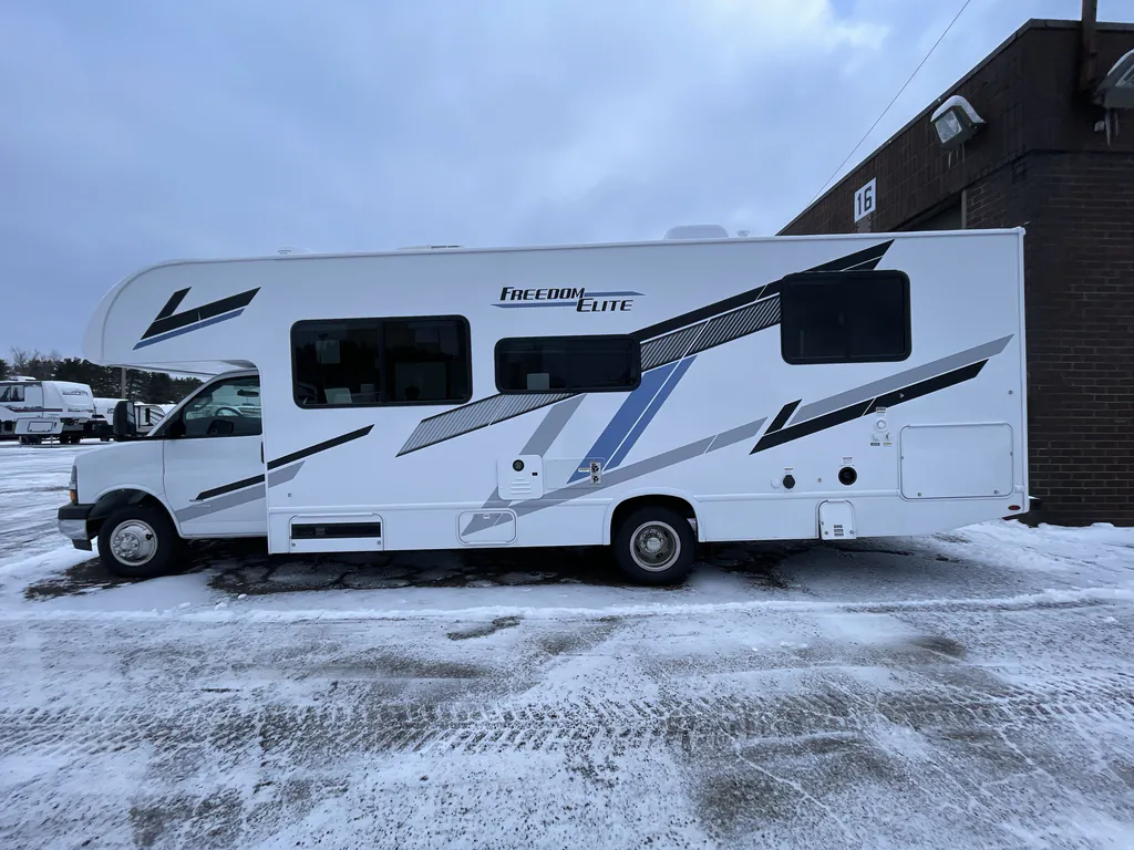 2026 Thor Motor Coach Freedom Elite 28HZ, Photos photo 6