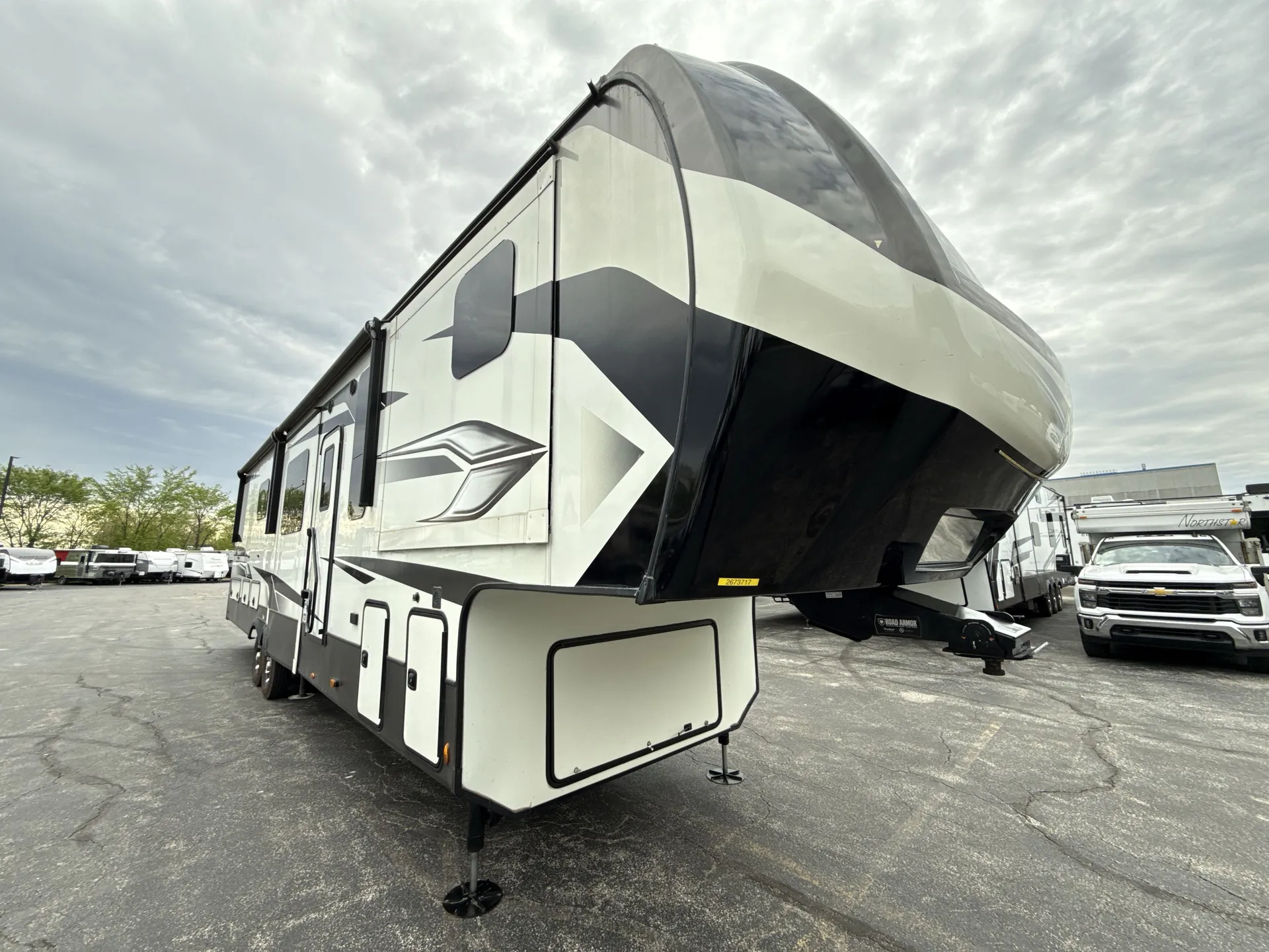 2022 Keystone Alpine 3790FK dealer photo 1 from Camping World