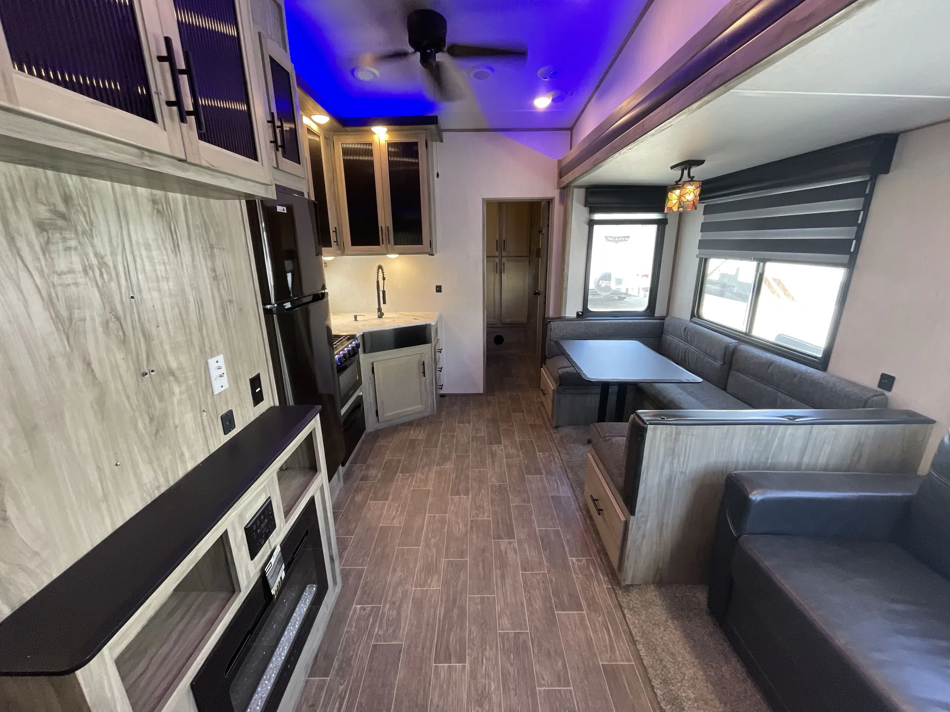 2021 Forest River Arctic Wolf 287BH — living area main